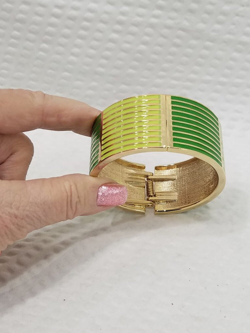 New!  Banded Two Tone Celery Green and Gold Tone Ribbed Hinged Clamper Bracelet